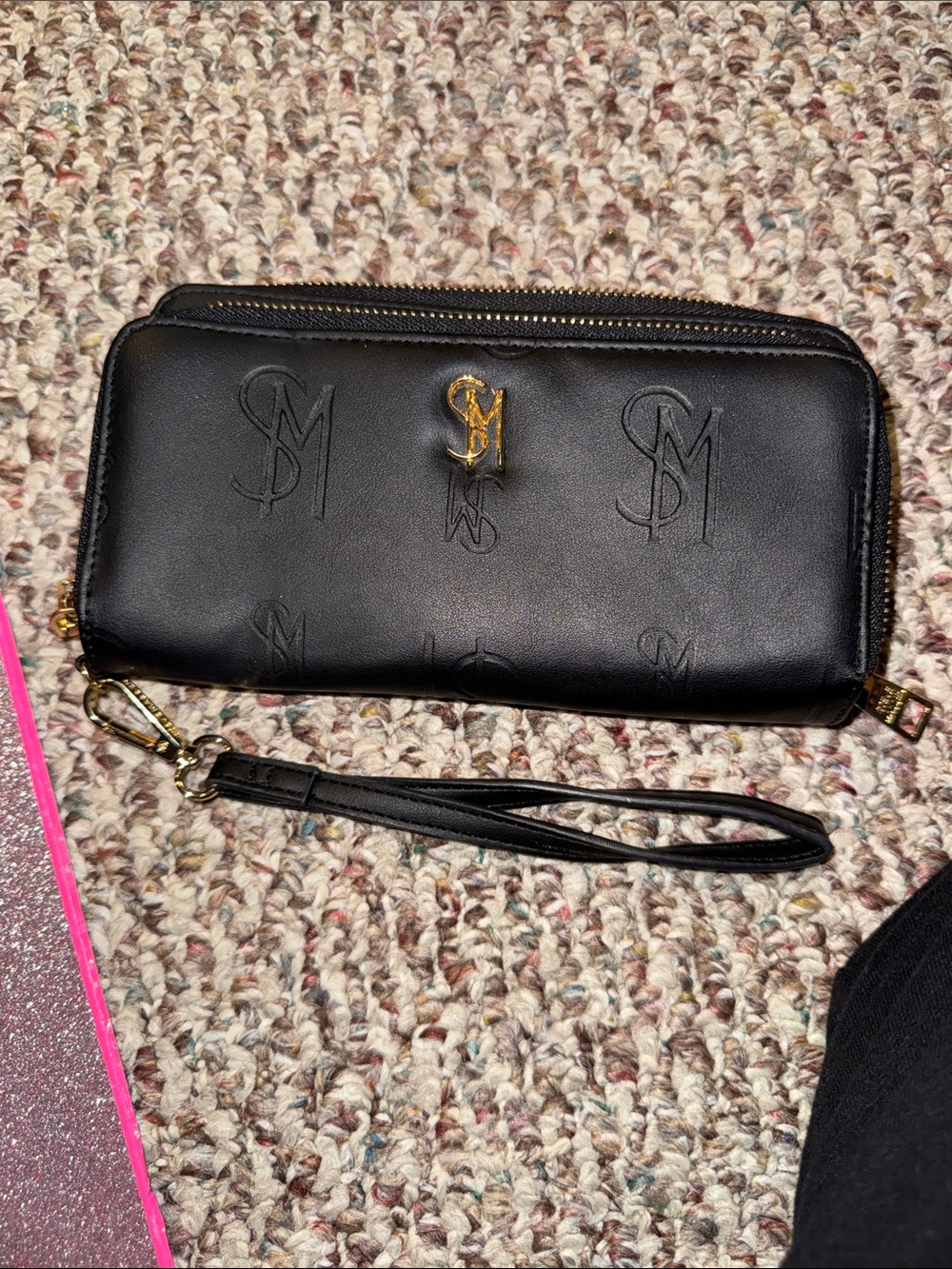 BNWOT STEVE MADDEN Black and Gold Zip-Around Twice Women's Wallet